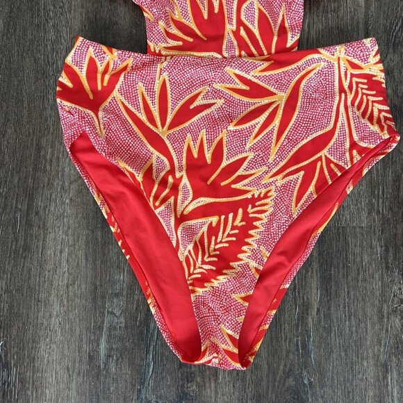 Aerie Red Coral Floral Monokini One Piece Swimsuit Bird of Paradise Open Cut - Picture 4 of 6